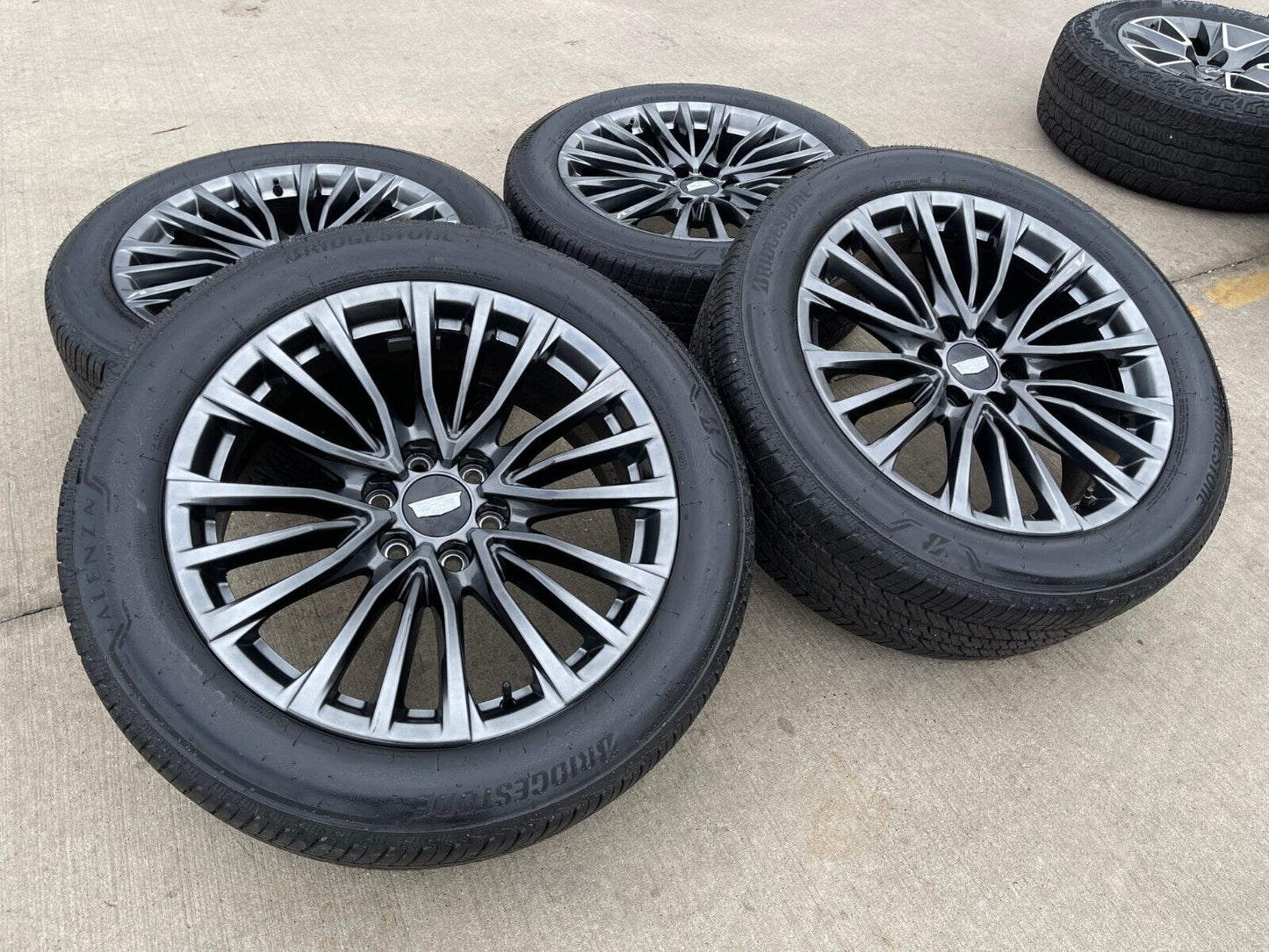 22" Cadillac Escalade V Platinum OEM ORIGINAL 4883 wheels rims 2024 2025 NEW