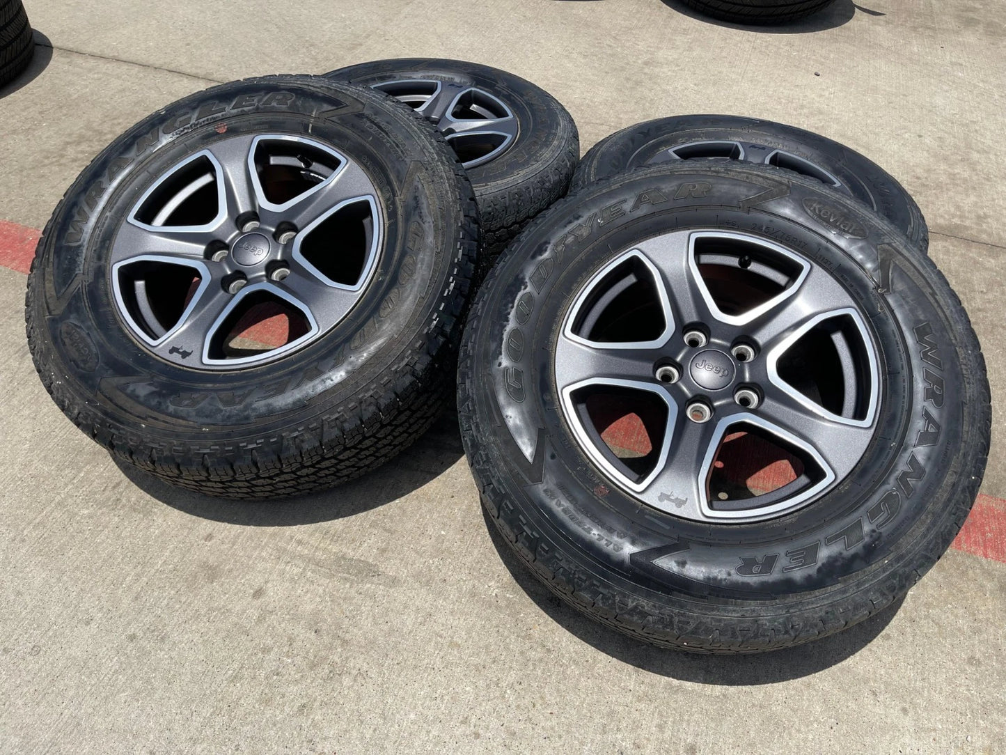 17" Jeep Wrangler Rubicon OEM wheels rims 9217 Gladiator GOODYEAR