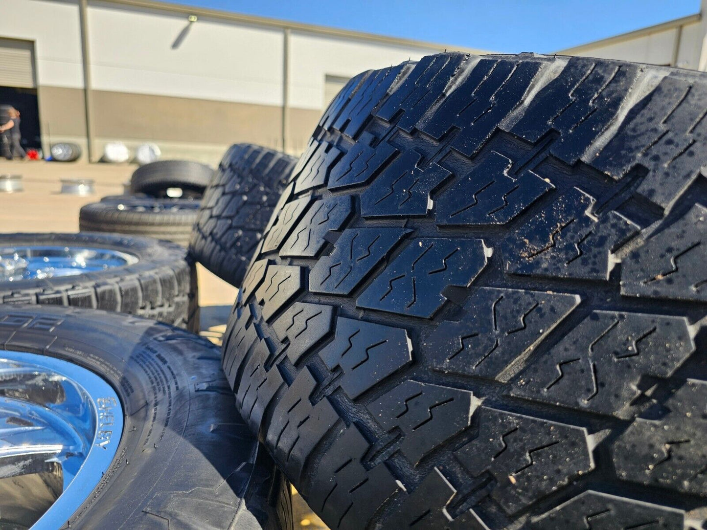 20x9 Caroll Shelby Ford F-150 Expedition OEM wheels rims tires 33" NITTO