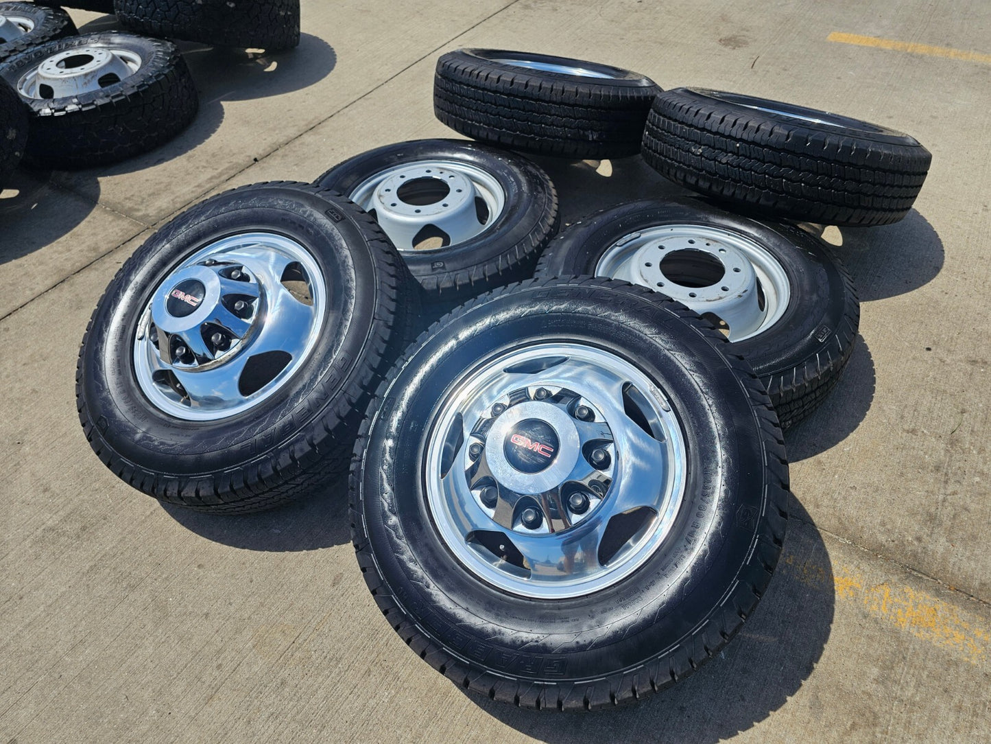 17" Chevy Silverado GMC Sierra 3500 Dually rims wheels OEM 5519 5520 GENERAL