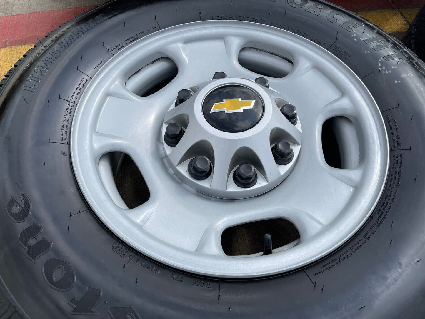 17" Chevy Silverado GMC Sierra 2500 OEM 8095 wheels 2021 2022 2023 2024 2025 NEW