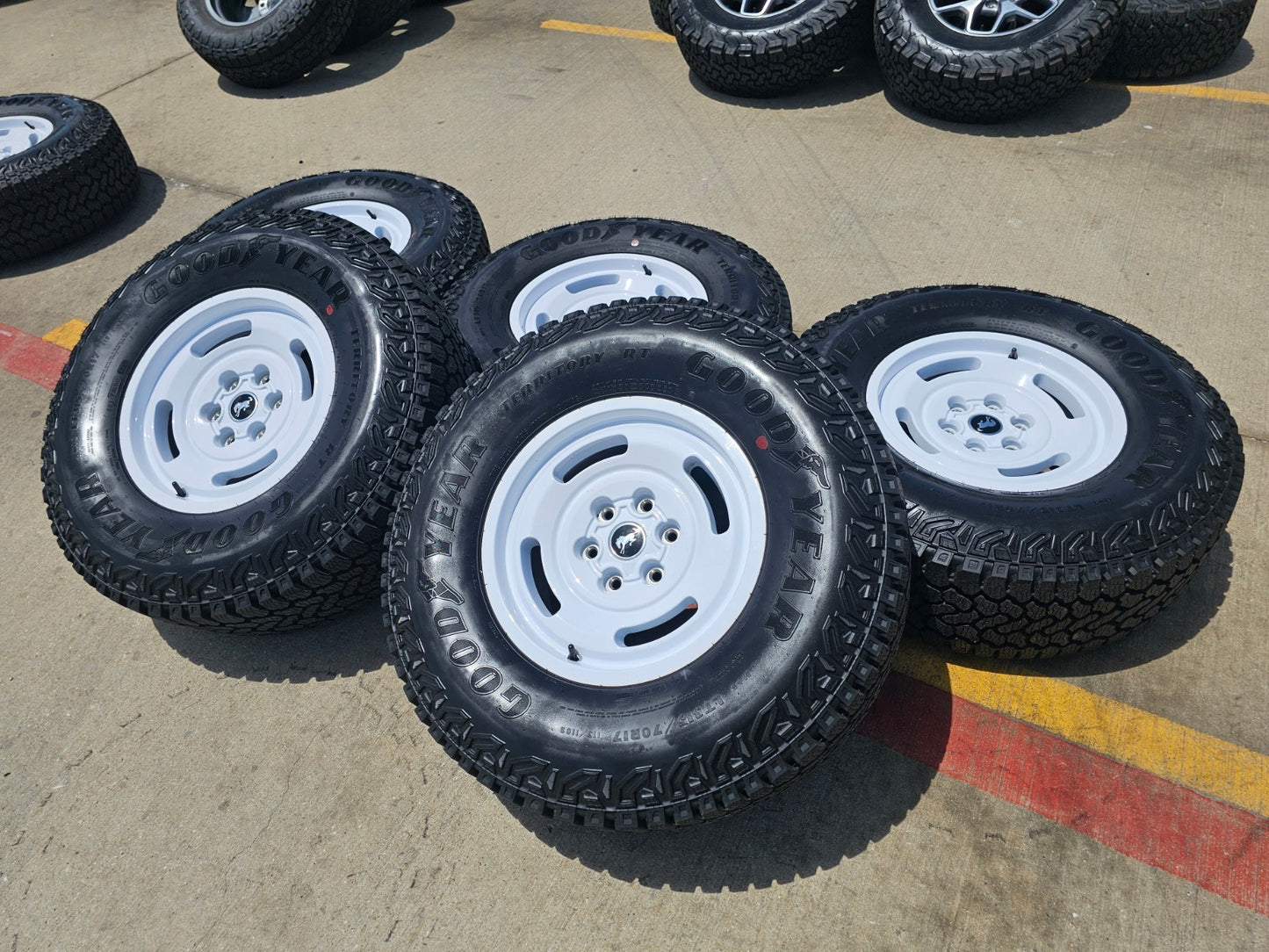 17" Ford Bronco HERITAGE Limited Edition wheels rims white 2025 35" NEW
