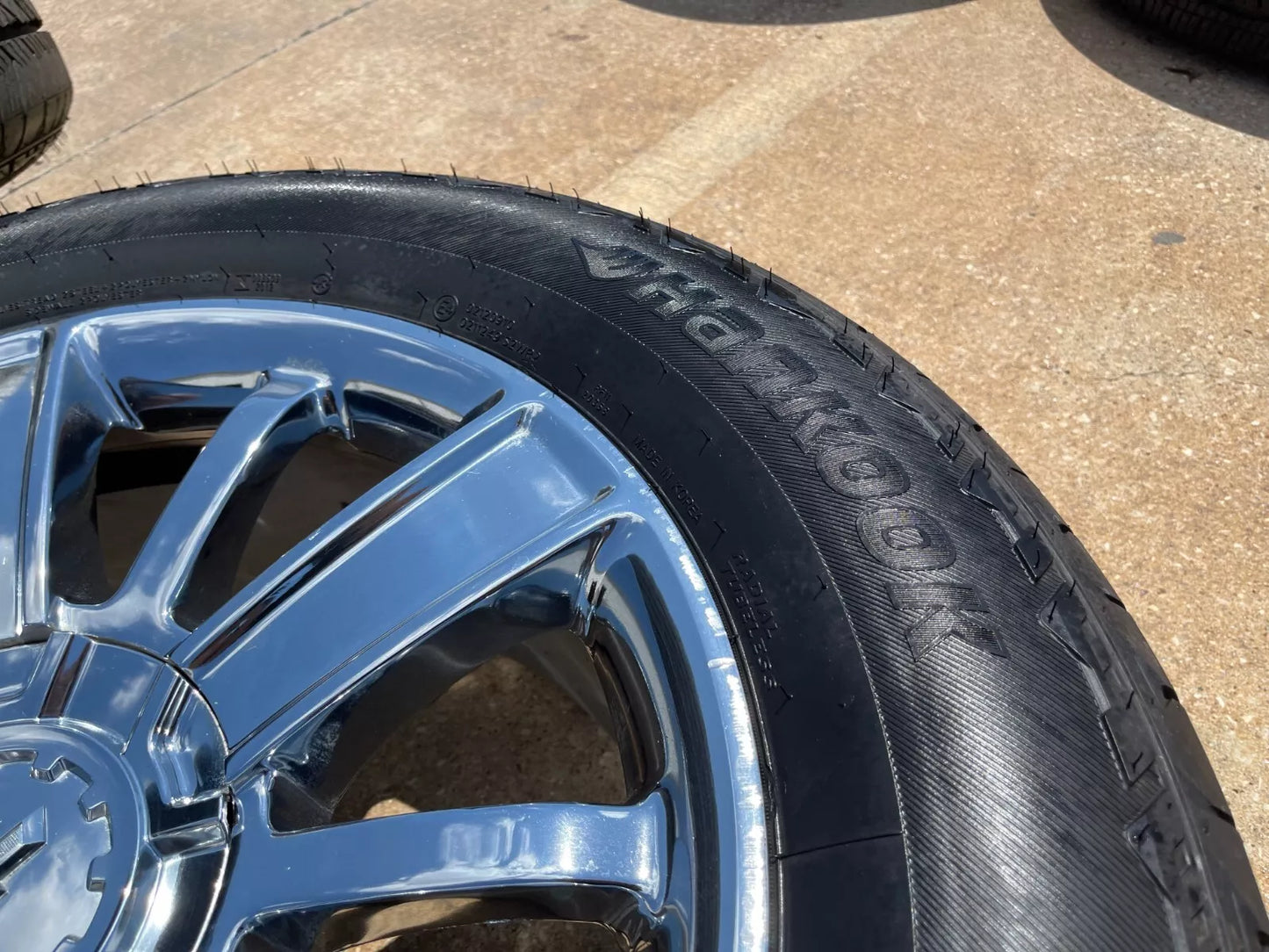 20" Chevy Silverado Tahoe OEM wheels rims 5653 CHROME tires
