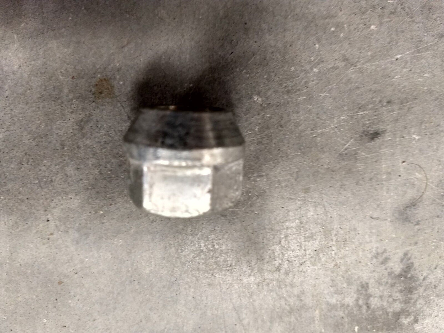 (24) OEM GM lug nuts open end 1500 Chevy Silverado GMC Cadillac 14x1.5 2017 2018