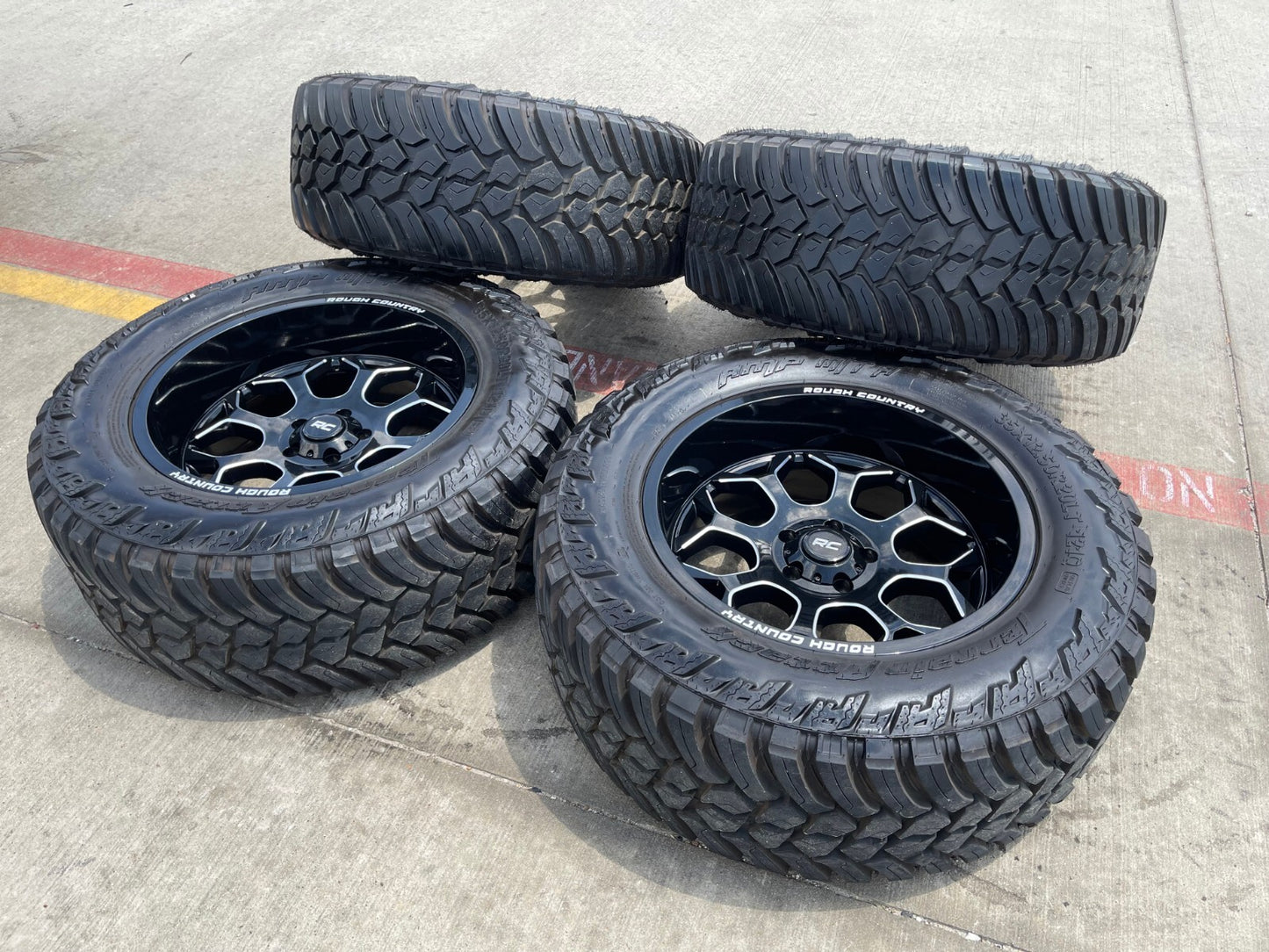 20x10 20" Rough Country 96 Series Jeep Wrangler Gladiator 5x127 5x5 wheels rims