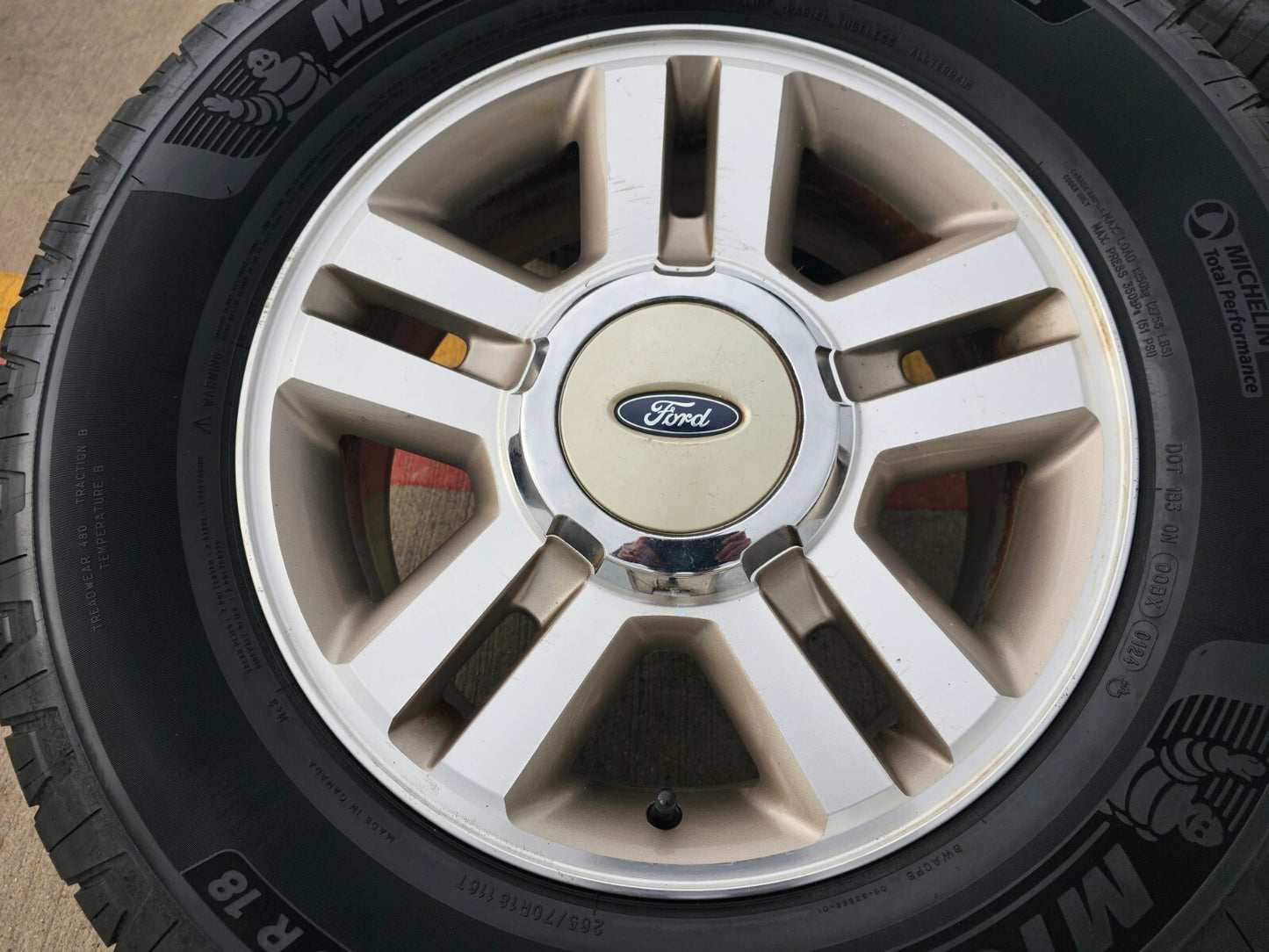 18" Ford F-150 Expedition OEM 3559 rims wheels tires NEW MICHELIN