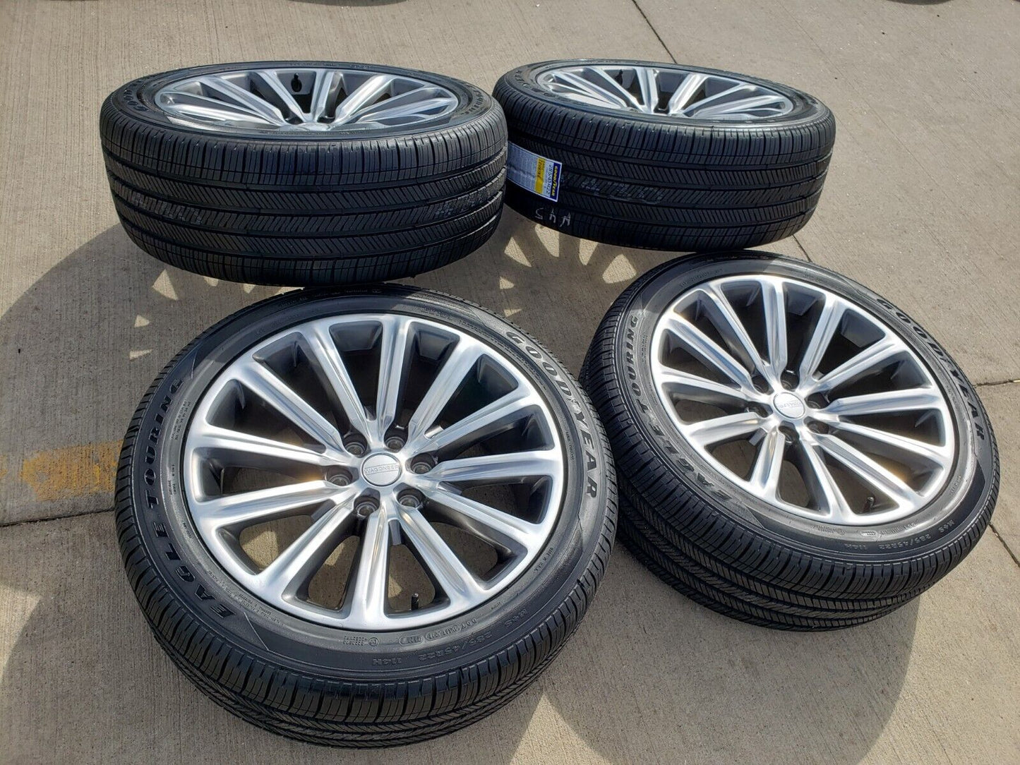 22" Jeep Grand Wagoneer OEM SERIES 3 wheels rims 95298 Dodge Ram 1500 tires