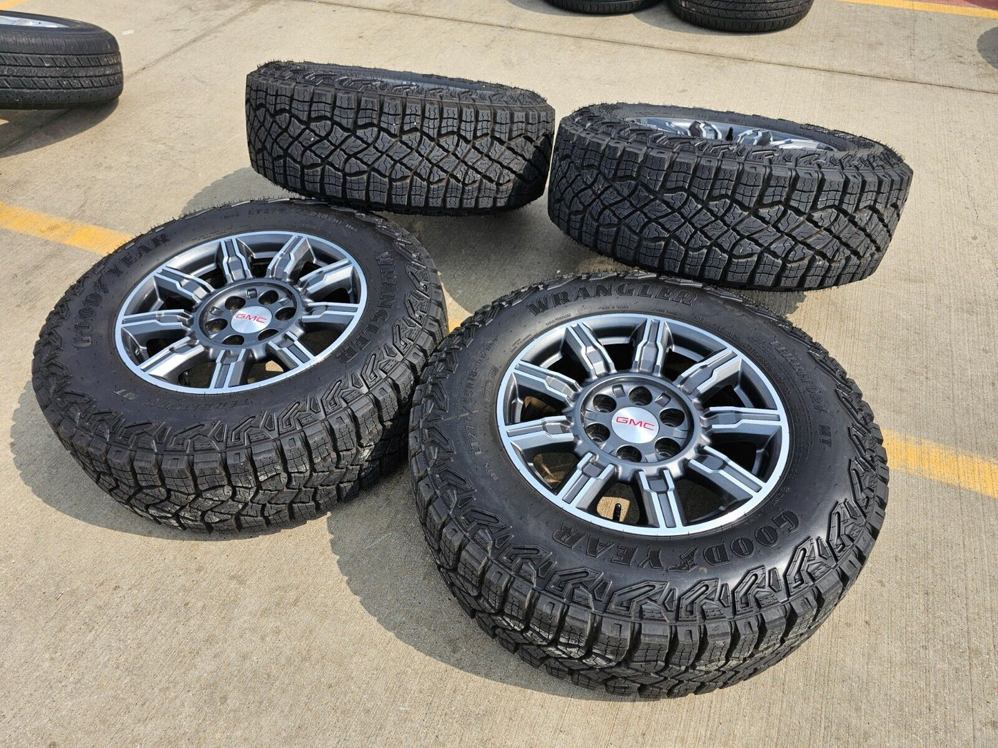 18" GMC Sierra AT4X Chevy Silverado OEM wheels rims A/T tires 2023 2024 NEW