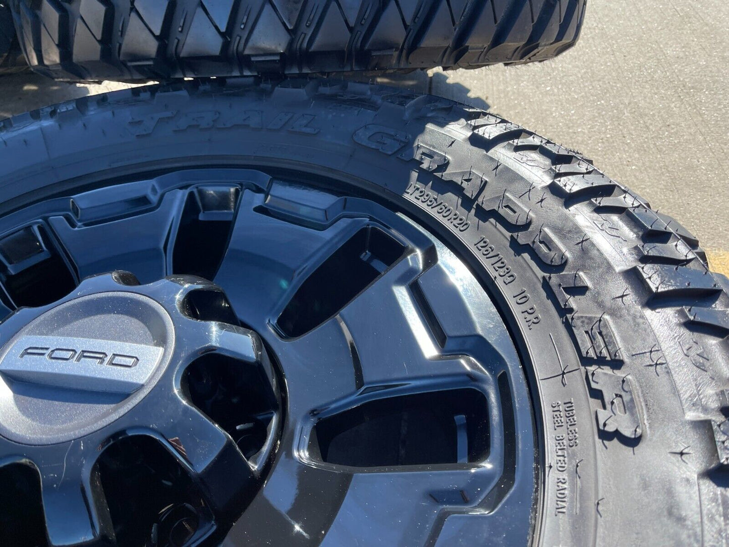 20" Ford F-250 F-350 OEM Limited Tremor 10487 wheels rims 2024 2025 NITTO 34"