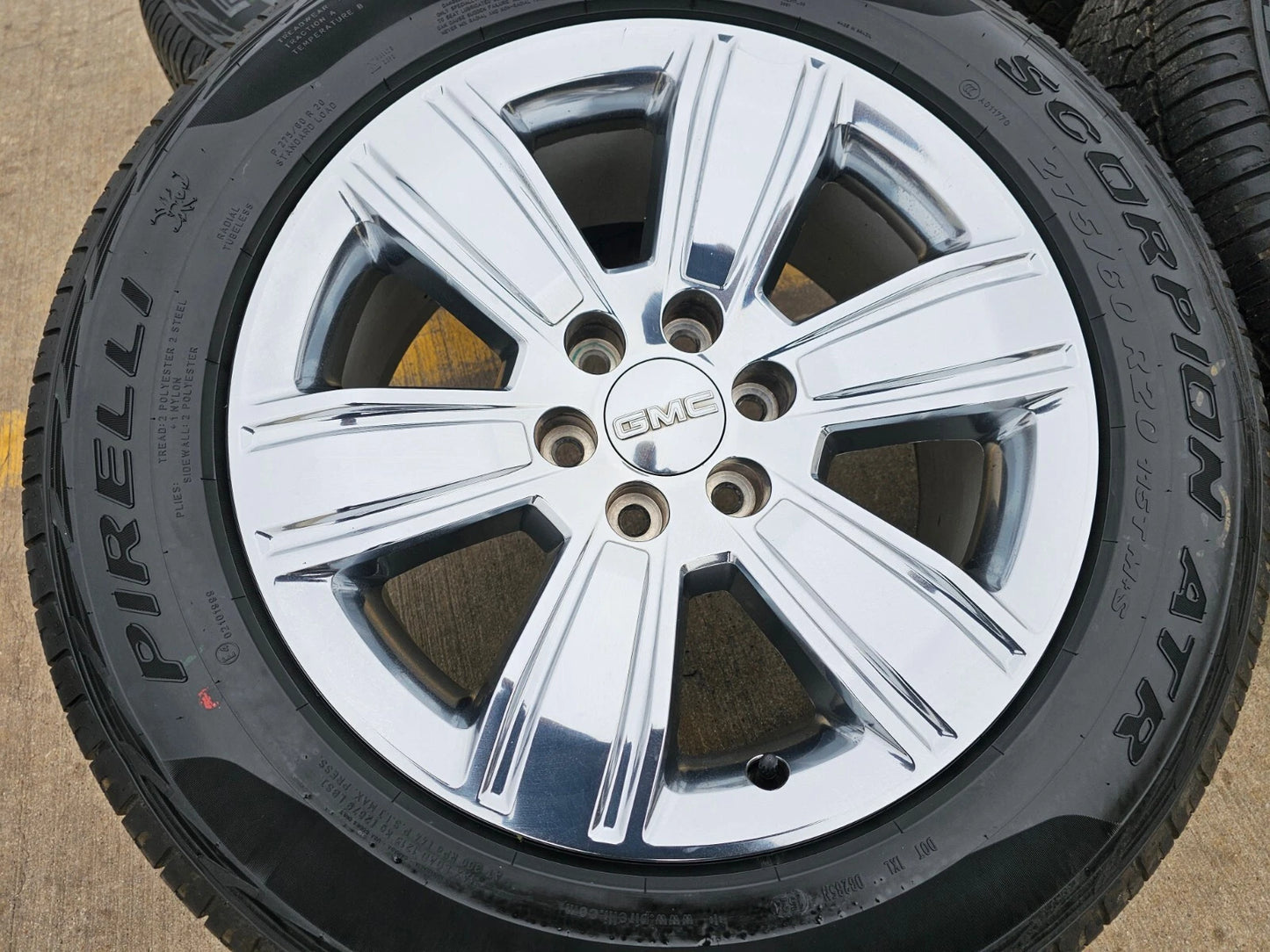 20" GMC Sierra Yukon DENALI OEM wheels rims 5752 chrome tires PIRELLI A/T NEW
