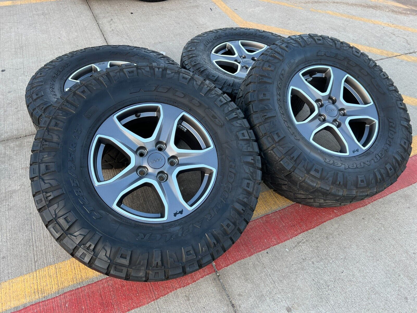 17" Jeep Wrangler OEM wheels rims 9217 Gladiator NITTO 34"