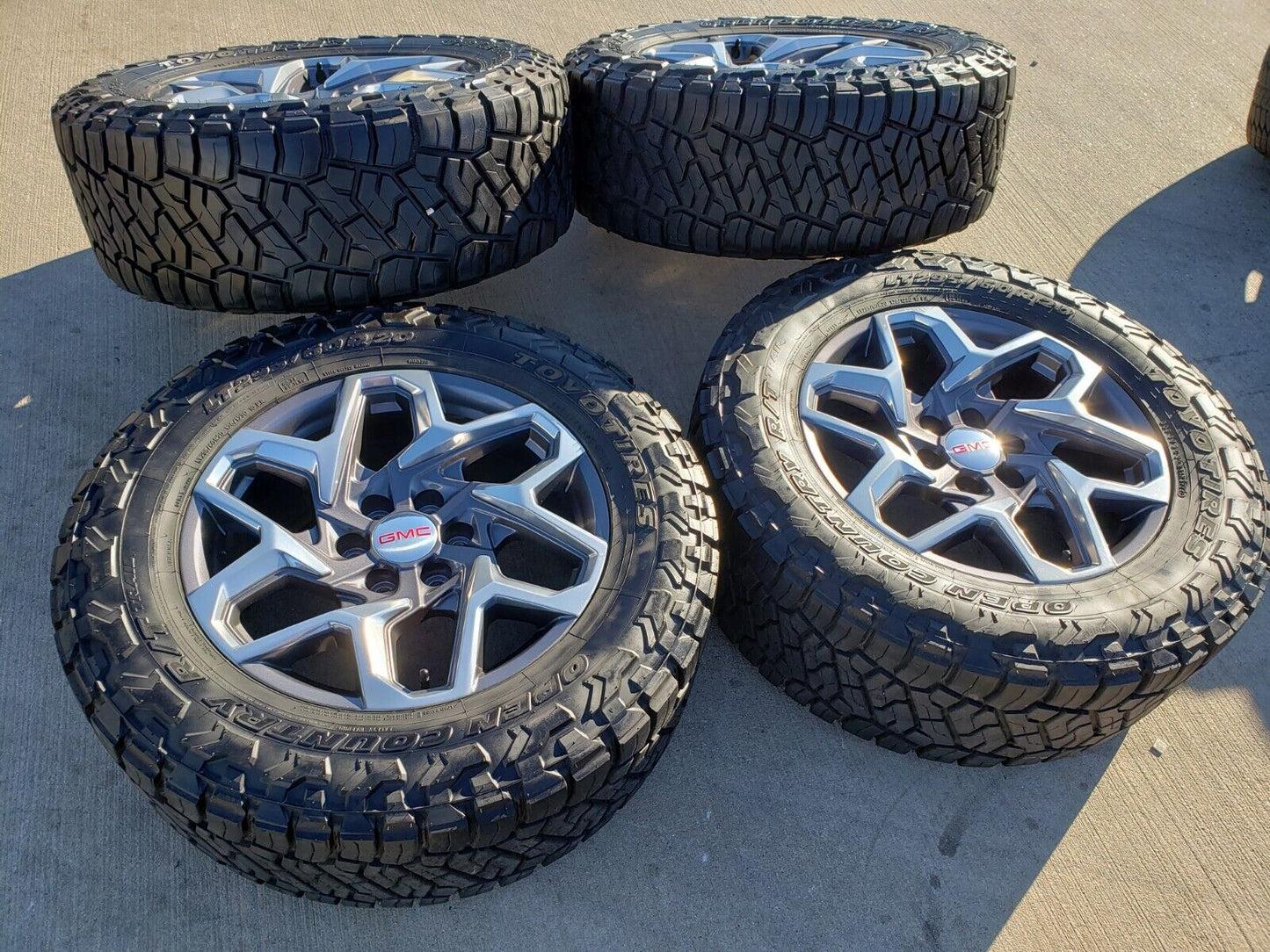 20" GMC Sierra Yukon AT4 Tahoe Silverado OEM 95369 wheels rims TOYO 34"