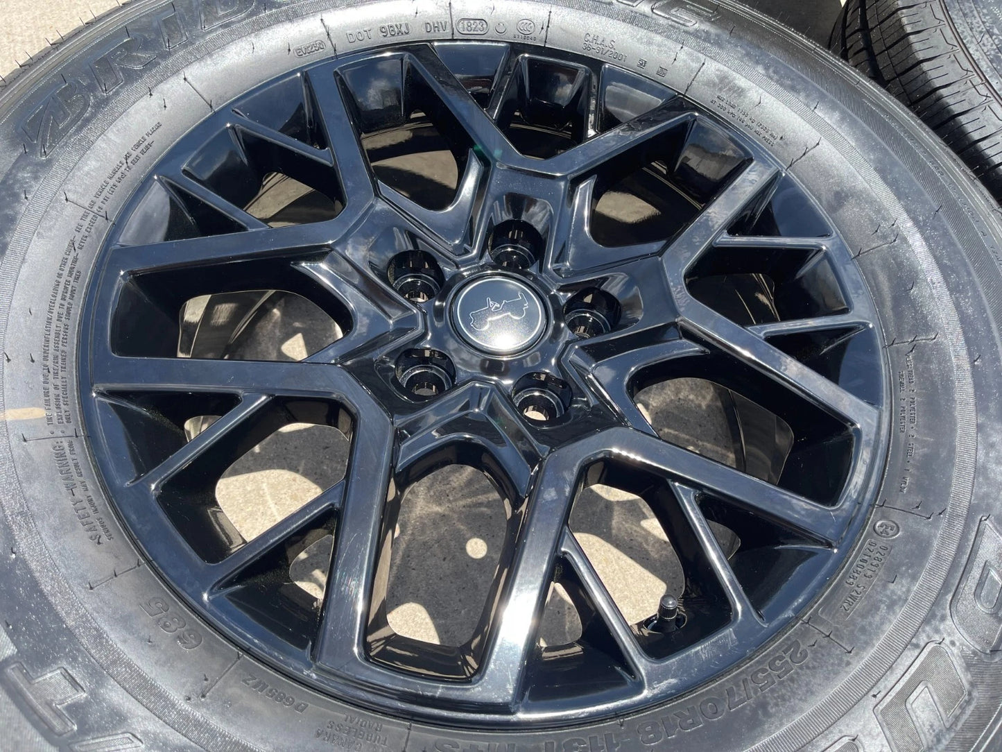 18" Jeep Wrangler Grand Cherokee Gladiator Black OEM wheels rims 2024 2025 NEW