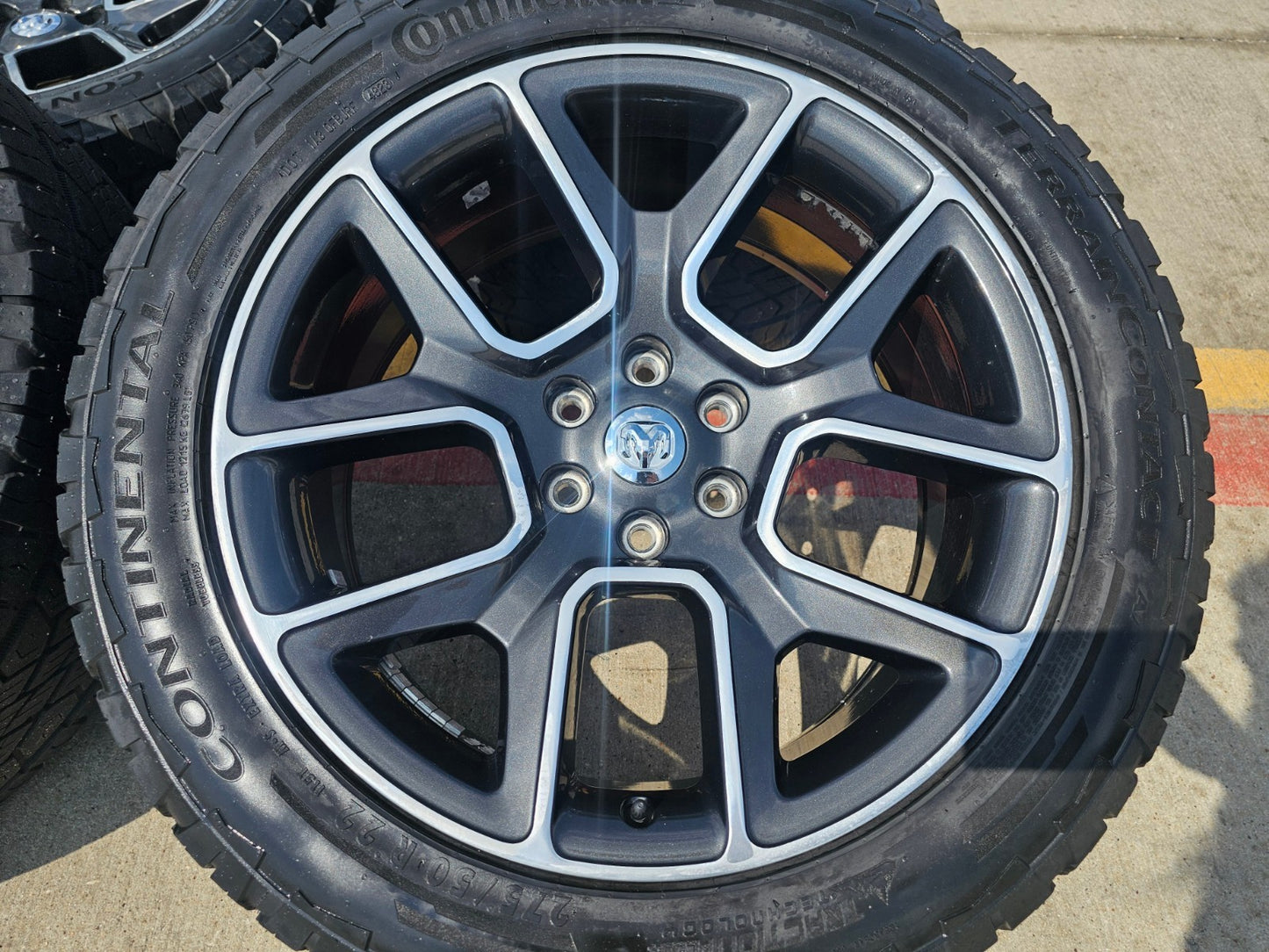 22" Dodge Ram 1500 OEM LIMITED Laramie wheels rims charcoal 2725 2684
