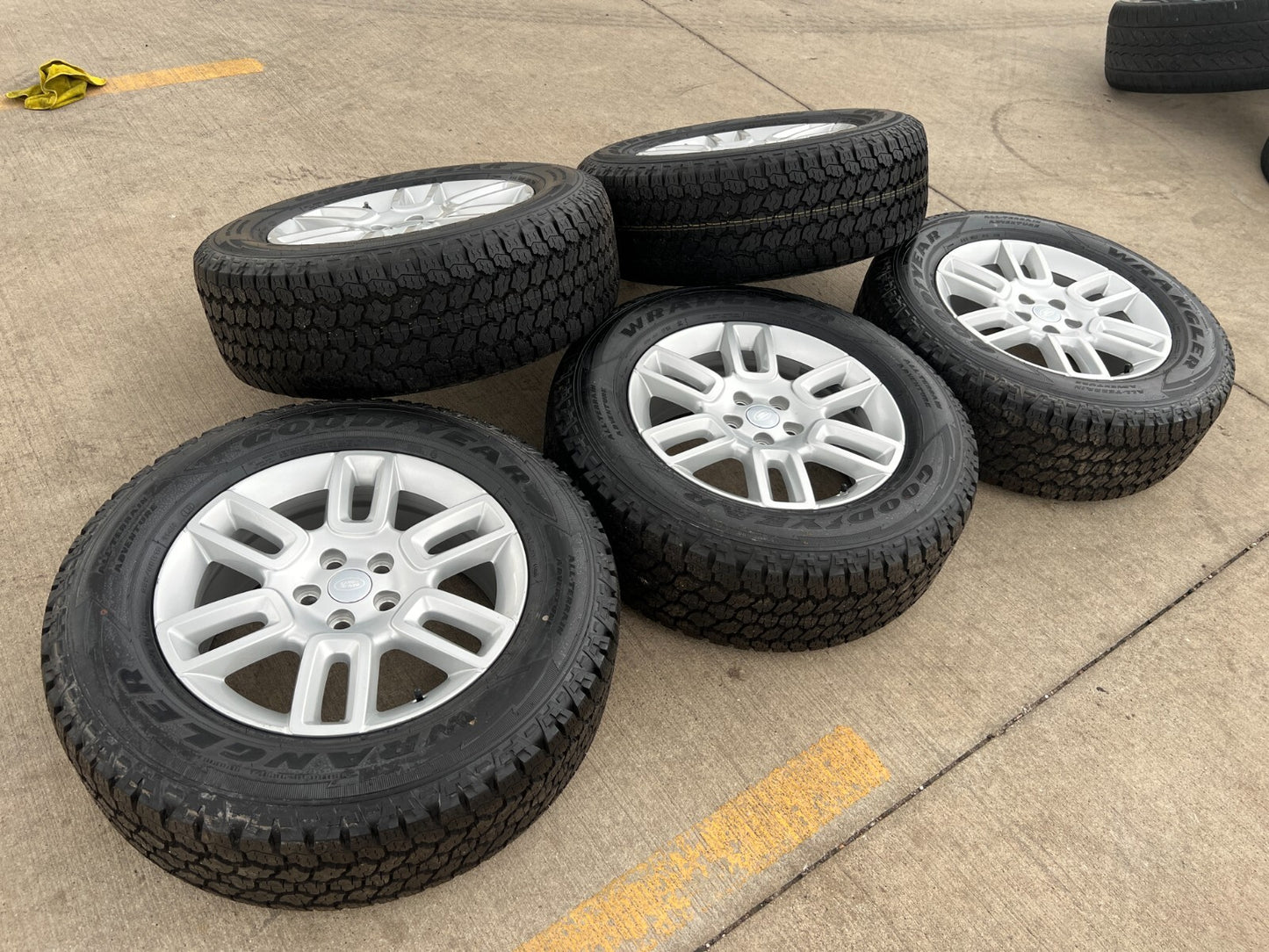 19" Land Rover DEFENDER Range Rover OEM wheels rims 72350 A/T 2023 2024 2025 NEW