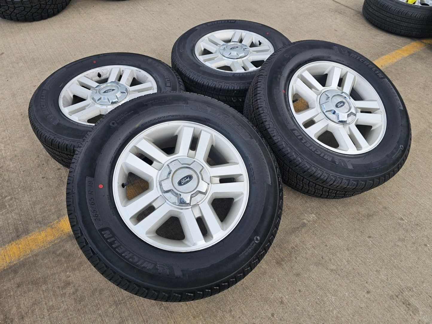 18" Ford F-150 Expedition OEM 3559 rims wheels tires NEW MICHELIN