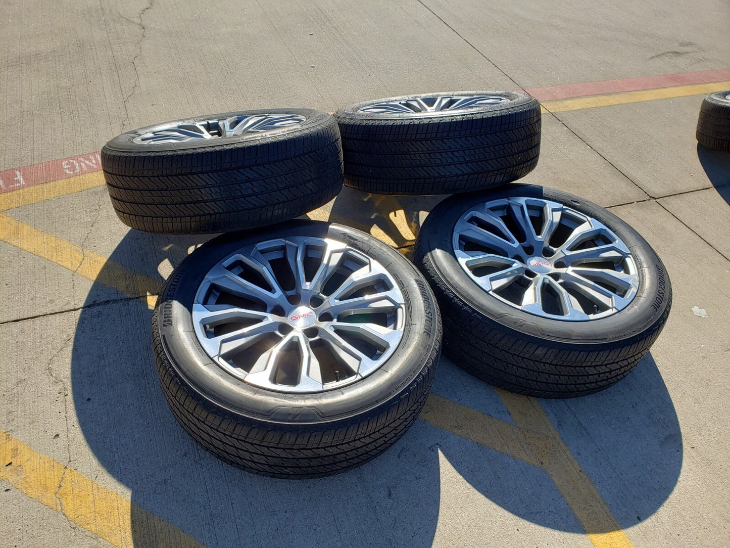 22" GMC Yukon Sierra DENALI OEM wheels rims 14025 97000 tires