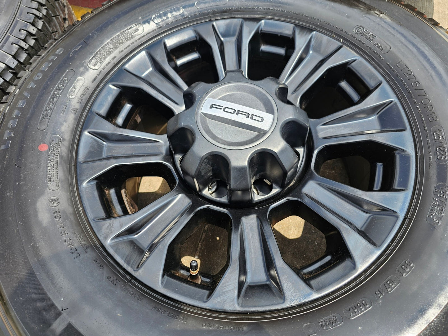 18" Ford F-250 F-350 OEM rims wheels 10097 tires MICHELIN NEW