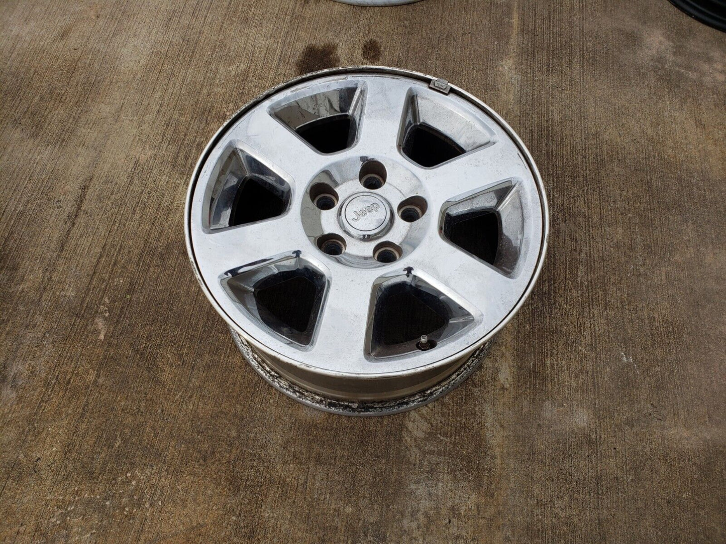 17" Jeep Commander OEM chrome wheel rim 9066 spare 2006 2007 2008 2009 2010