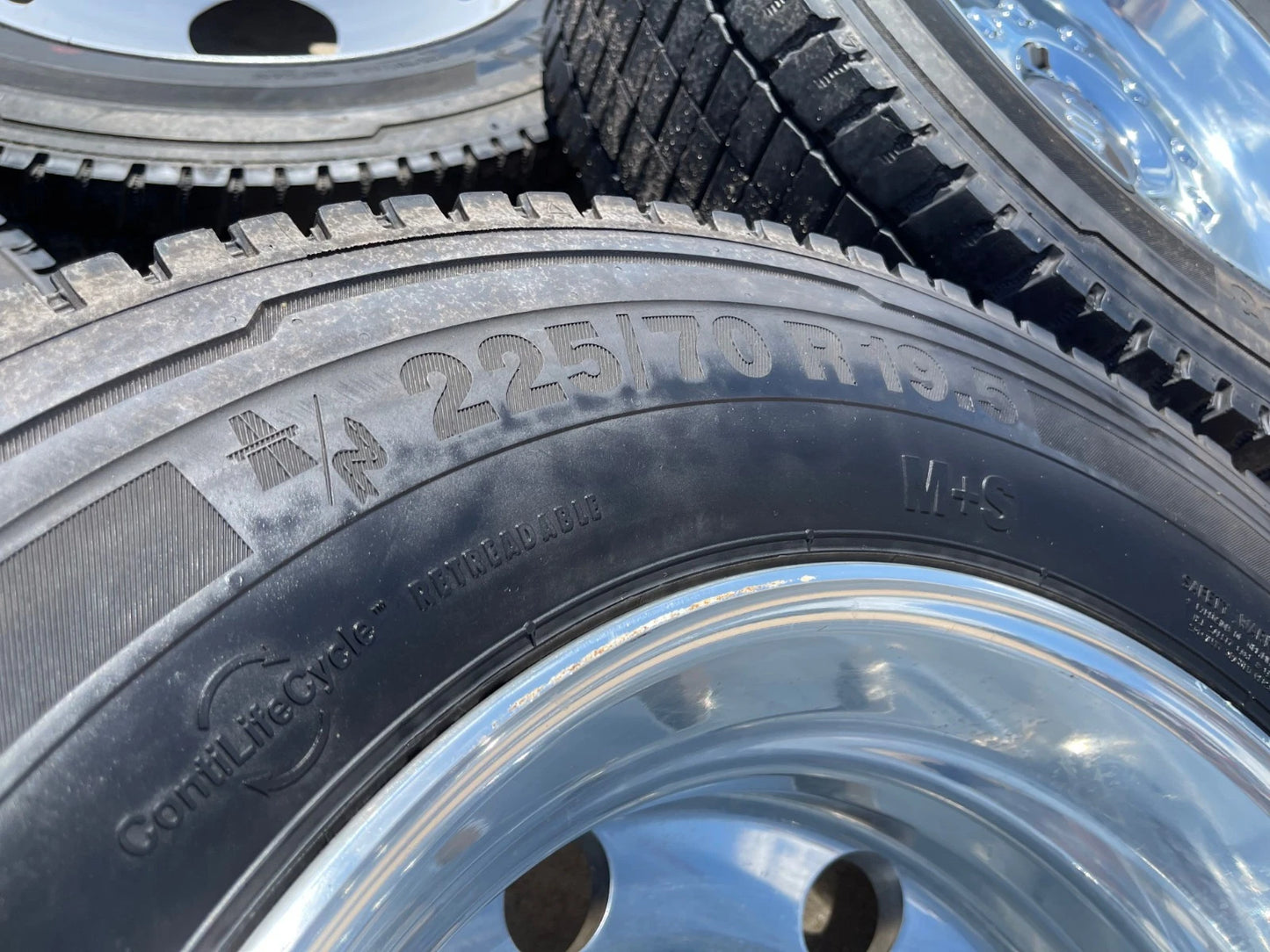 19.5" Ford F-450 Dually F-550 rims wheels RAM 4500 OEM 10x225 CONTINENTAL HD3