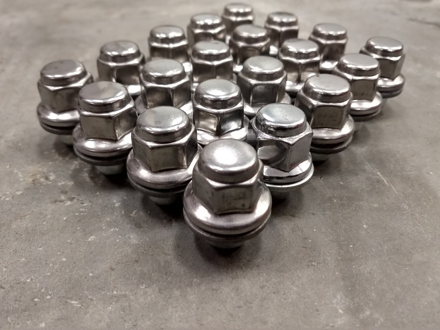 (20) 12x1.5 OEM Toyota Camry lug nuts polished Avalon Corolla Rav-4 Lexus RX350