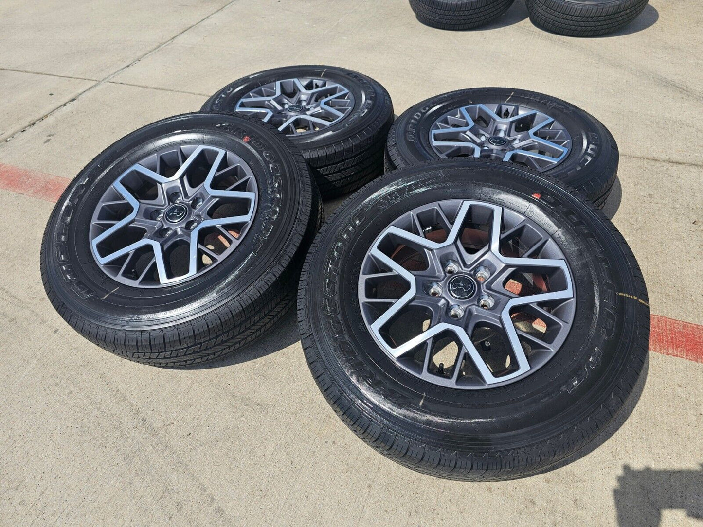 18" Jeep Grand Cherokee OEM wheels rims Wrangler 51649 2023 2024 2025 NEW