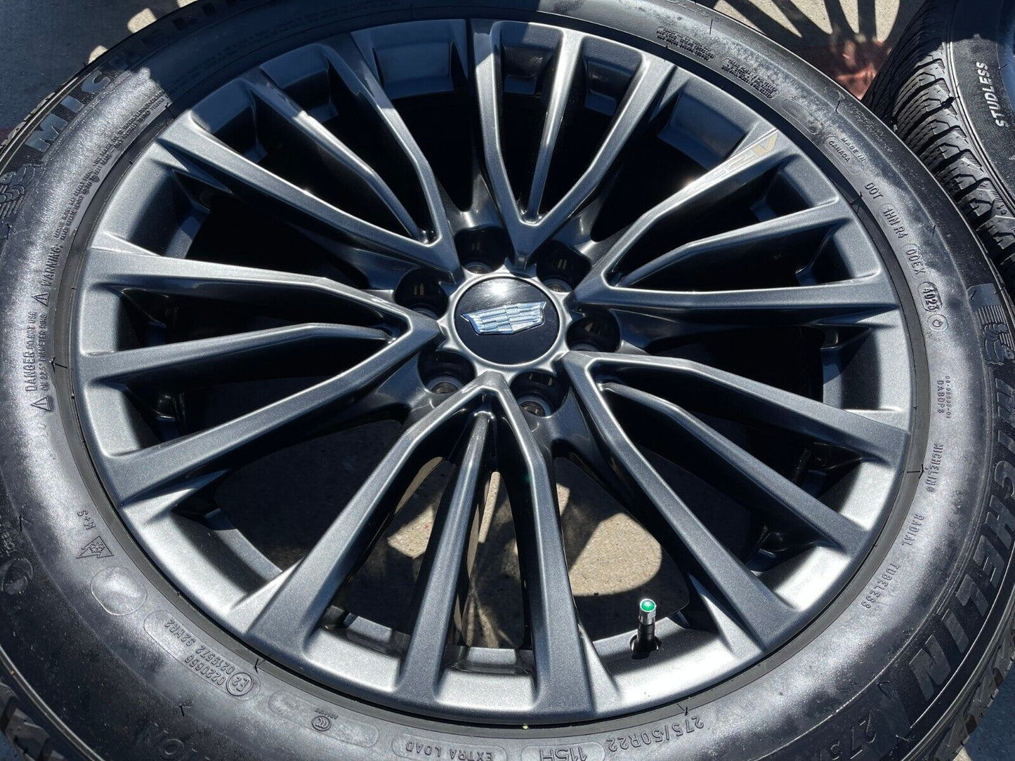 22" Cadillac Escalade V Platinum OEM 4883 wheels rims 2023 2024 2025 NEW