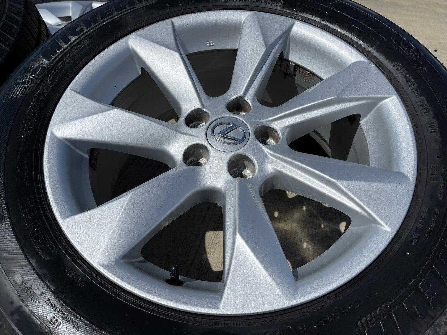 18" Lexus RX350 OEM wheels rims 74336 tires Toyota Highlander MICHELIN