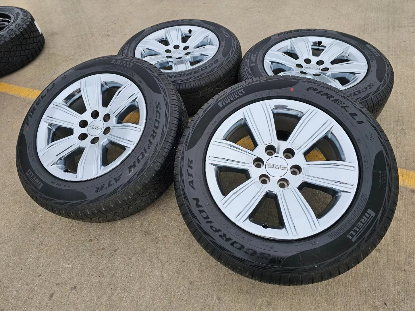 20" GMC Sierra Yukon DENALI OEM wheels rims 5752 chrome tires PIRELLI A/T NEW