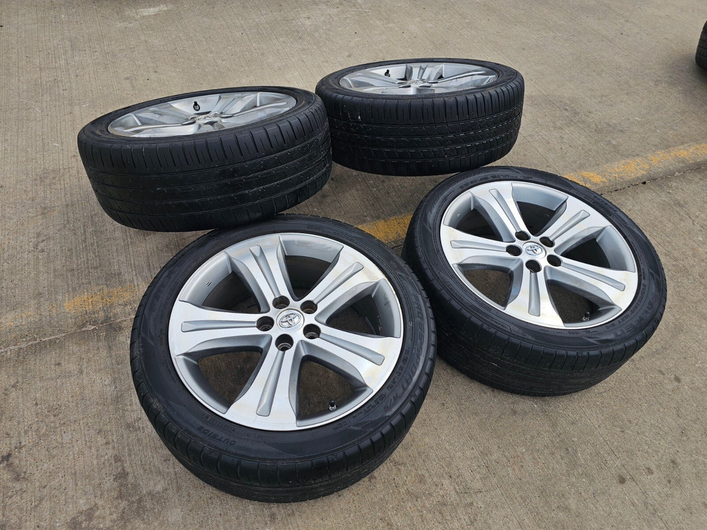 19" Toyota Highlander Rav4 XLE OEM 69536 Camry Avalon wheels rims