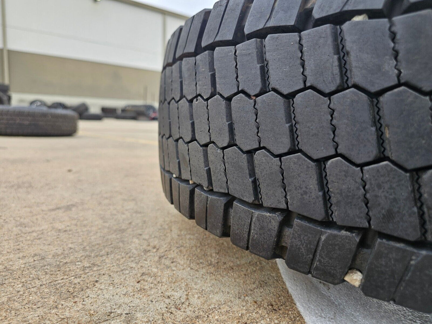 19.5" Ford F-450 Dually F-550 rim tire RAM 4500 OEM 10x225 REAR SPARE