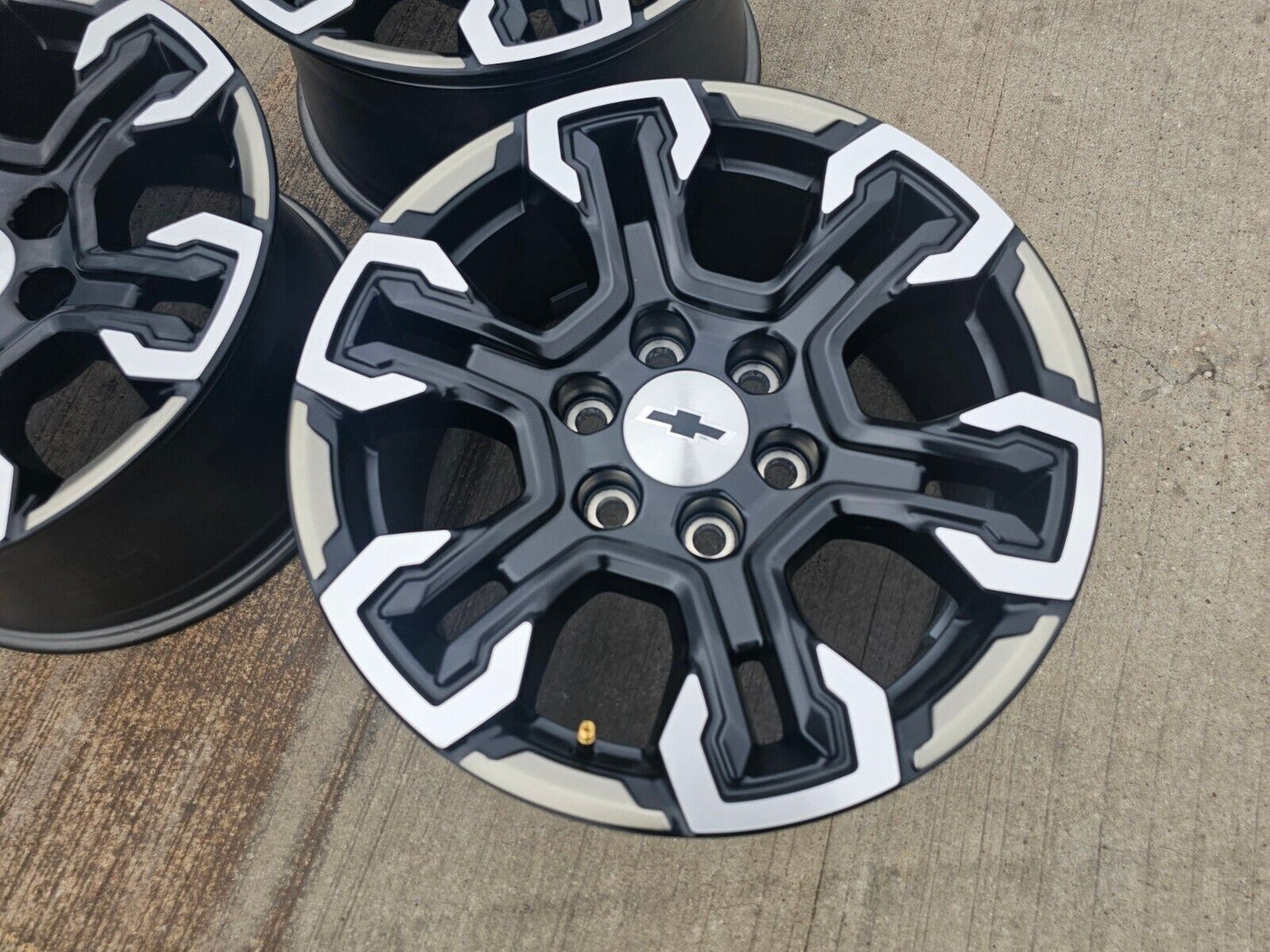 18" Chevy Silverado ZR2 Tahoe GMC Sierra OEM 95415 wheel rim 2023 2024 2025 NEW
