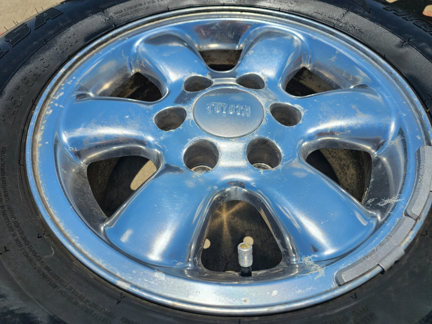 16" Toyota Tacoma OEM wheels rims tires
