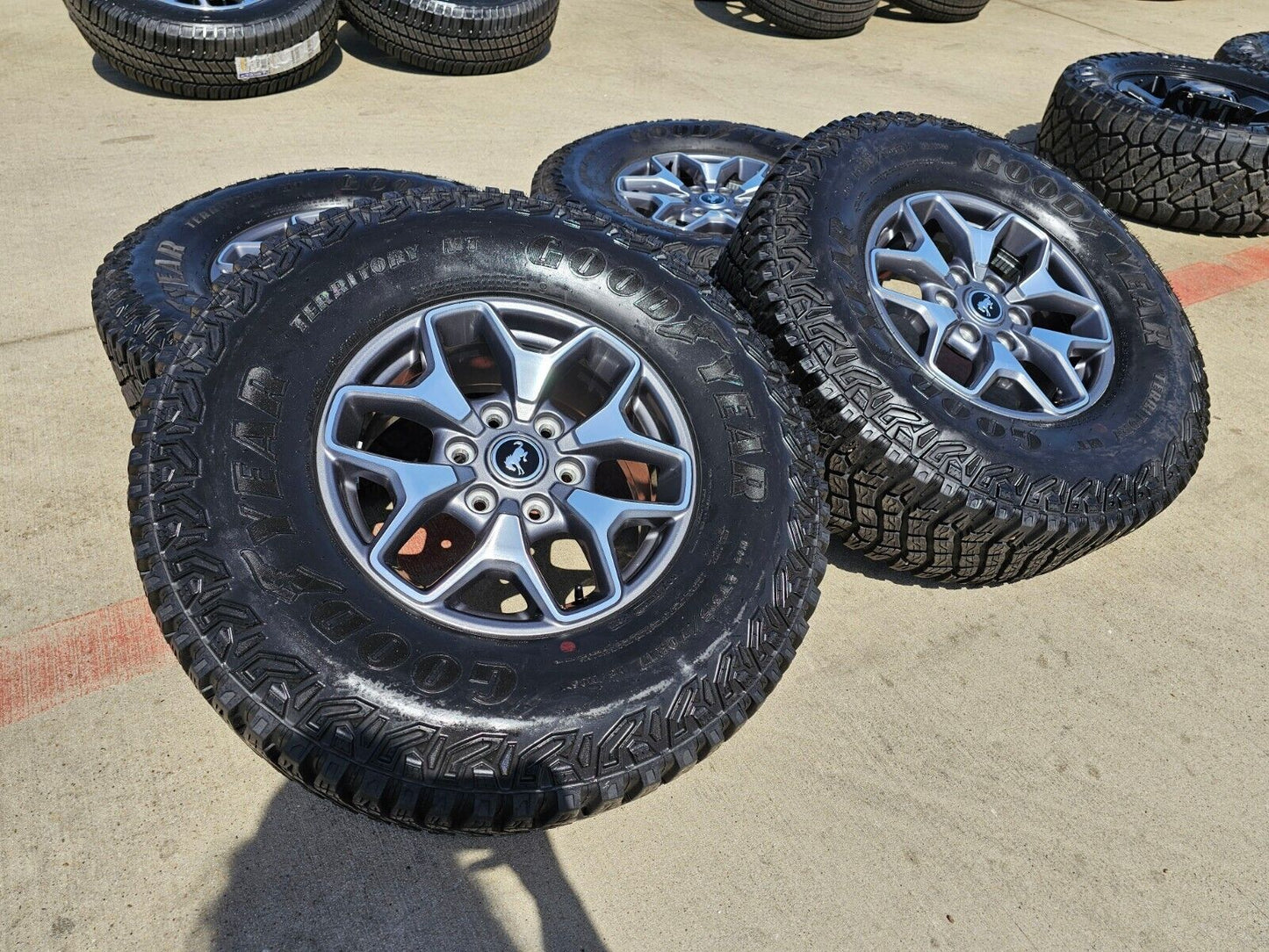17" Ford Bronco Badlands wheels rims 95229 10387 Ranger 35" tires