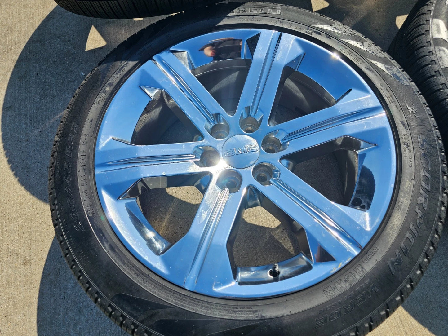 22" GMC Yukon Tahoe Chevy OEM CHROME wheels rims Silverado 5667 tires