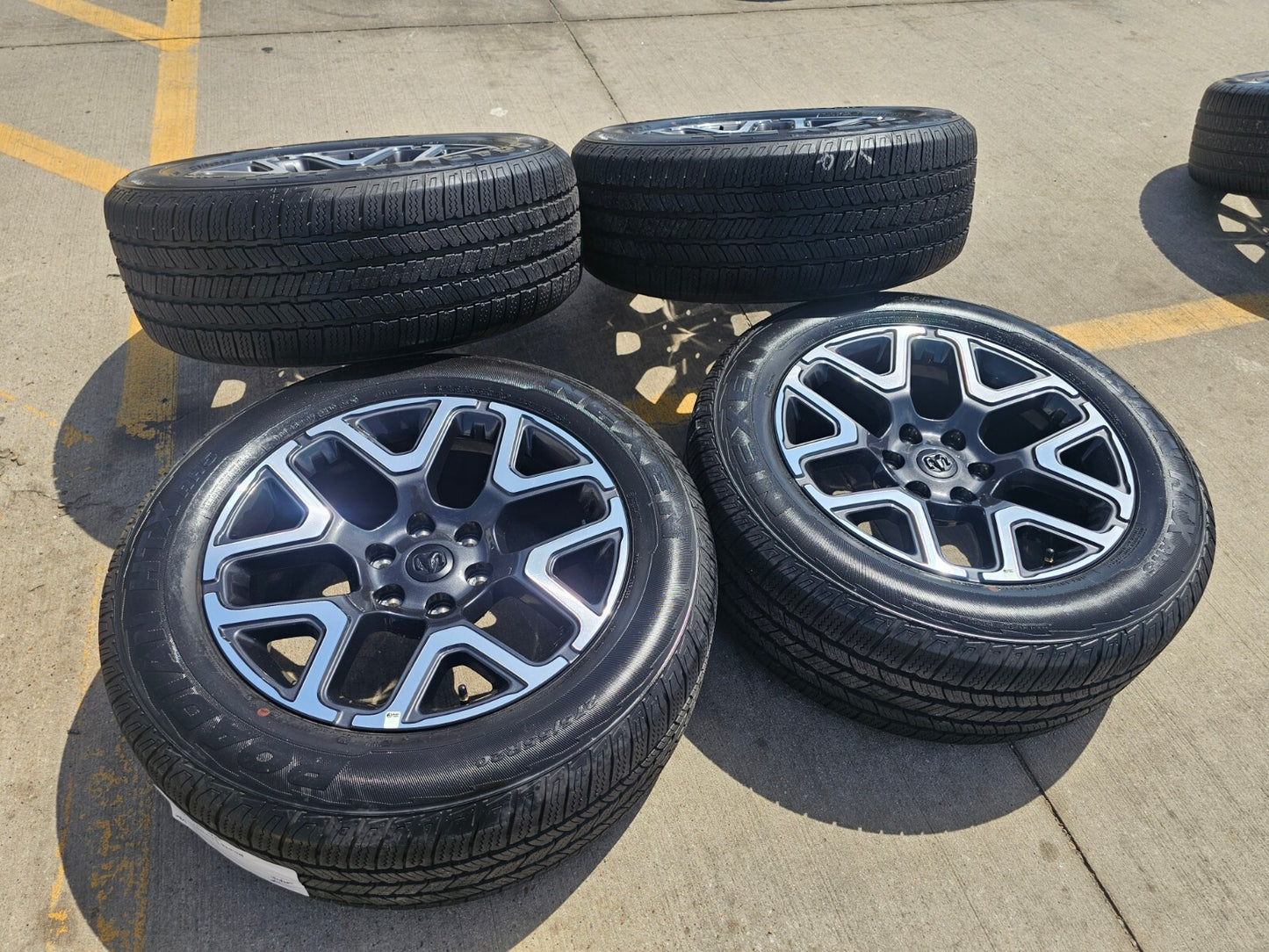 20" Dodge Ram 1500 OEM Laramie wheels rims tires 68583860AA 2024 2025 NEW