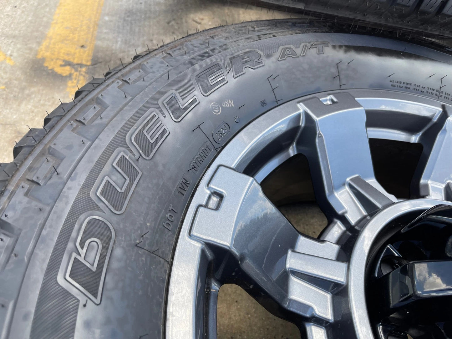 20" Ford F-250 F-350 OEM gray Lariat 10485 10296 wheels rims tires