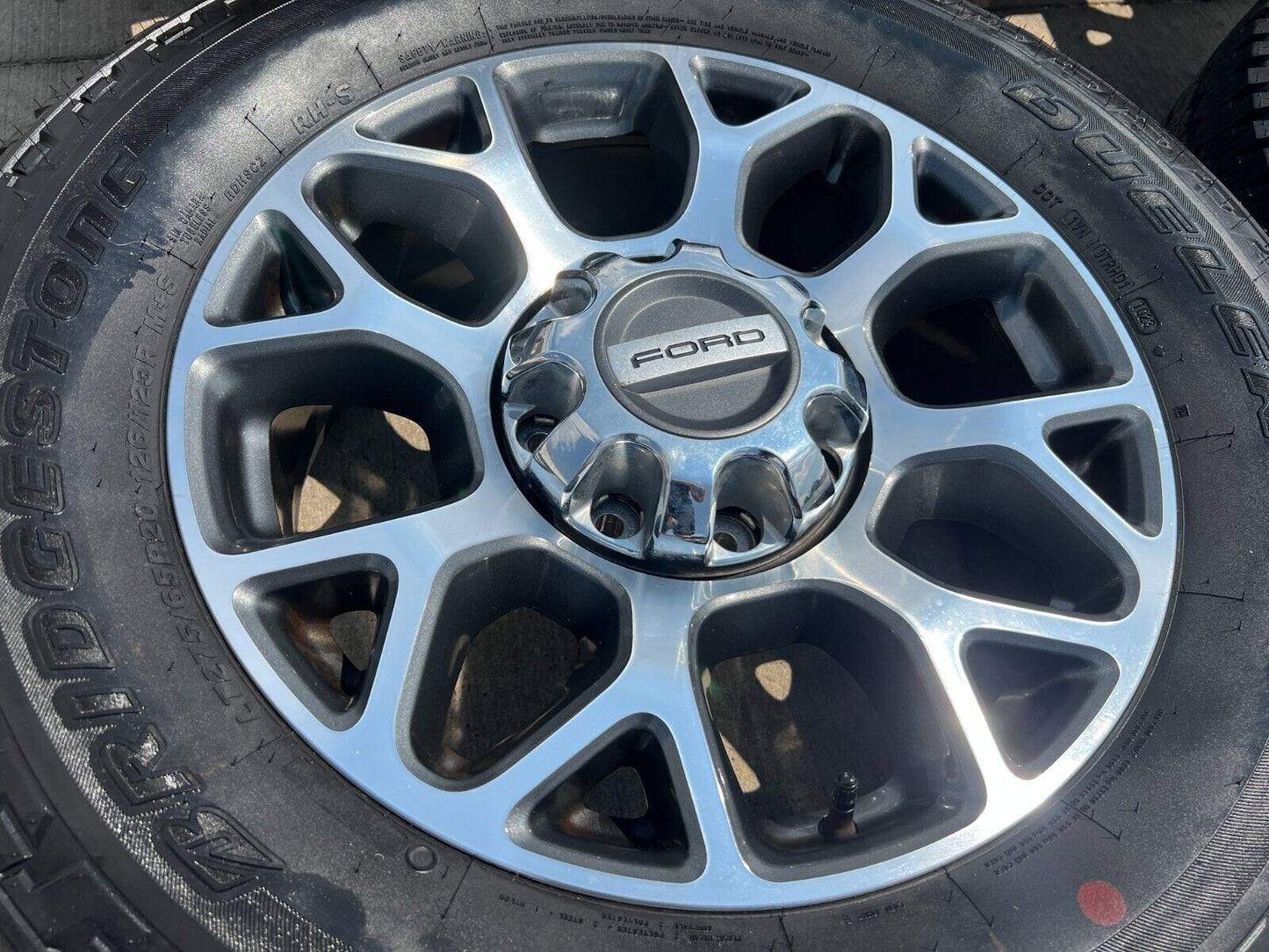 20" Ford F-250 F-350 OEM Lariat wheels rims 10292 tires 2021 2022 2023 2024 NEW