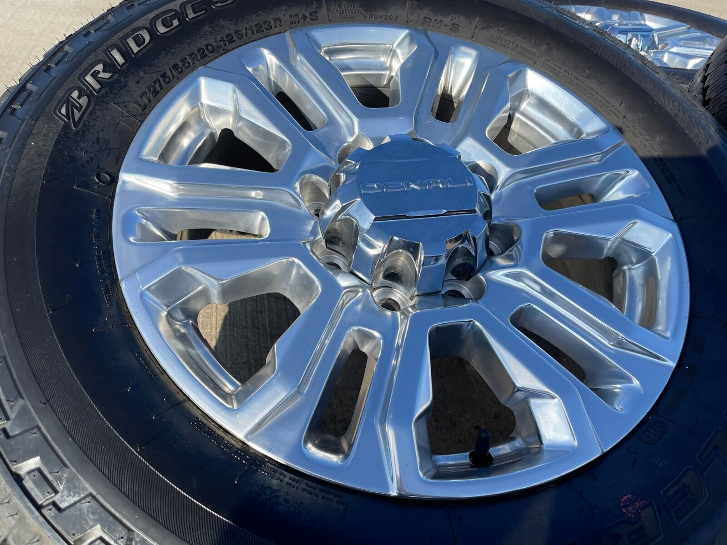 20" GMC Sierra Denali 2500 3500 OEM 5957 wheels rims tires 2021 2022 2023 2024