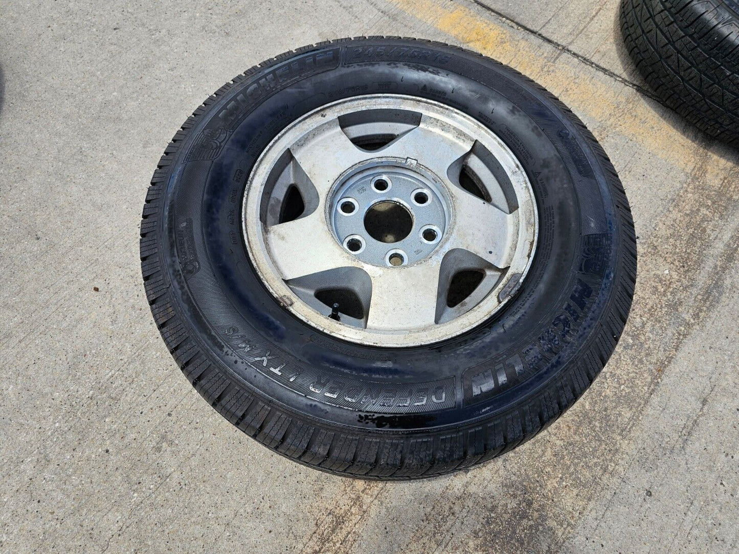 16" Chevy Silverado 1500 Tahoe OEM 5015 wheel rim spare 2002 2003 2004 2005 2006