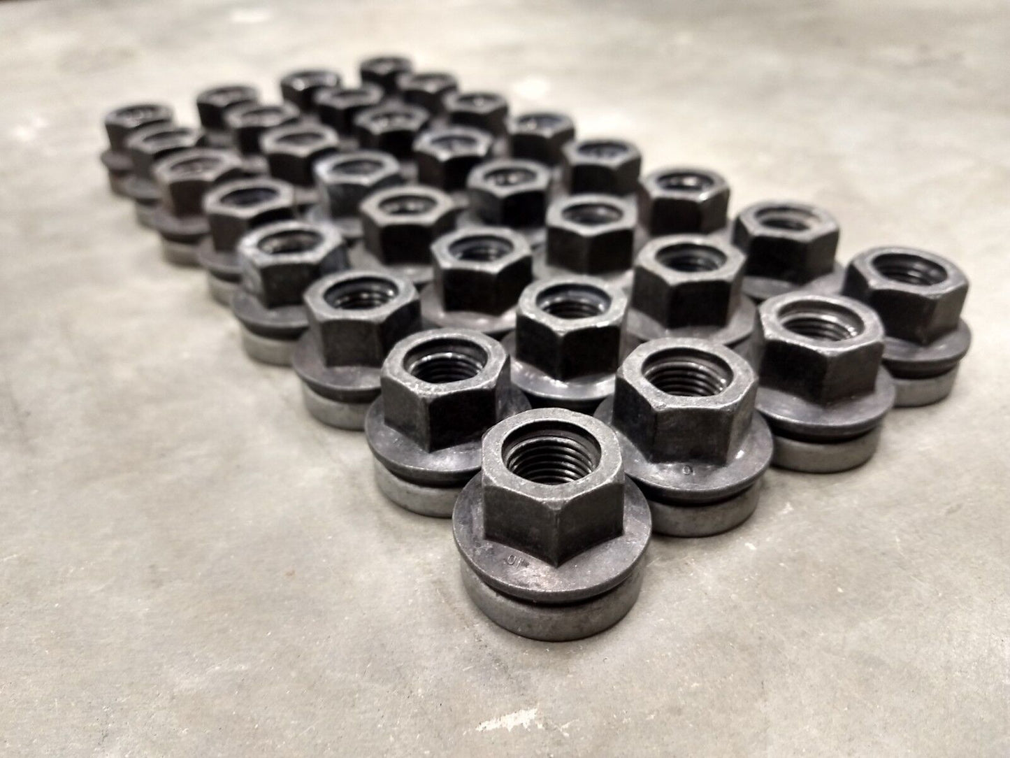 (32) OEM Ford washer lug nuts open end F-250 F-350 OE 14x1.5 2019 2020 2021 2022