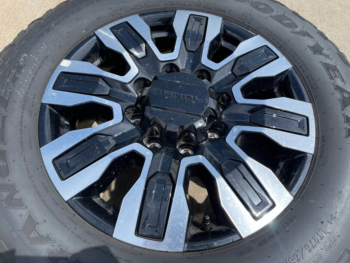 20" GMC Sierra DENALI ULTIMATE 2500 3500 OEM wheel rim 5958 Chevy Spare