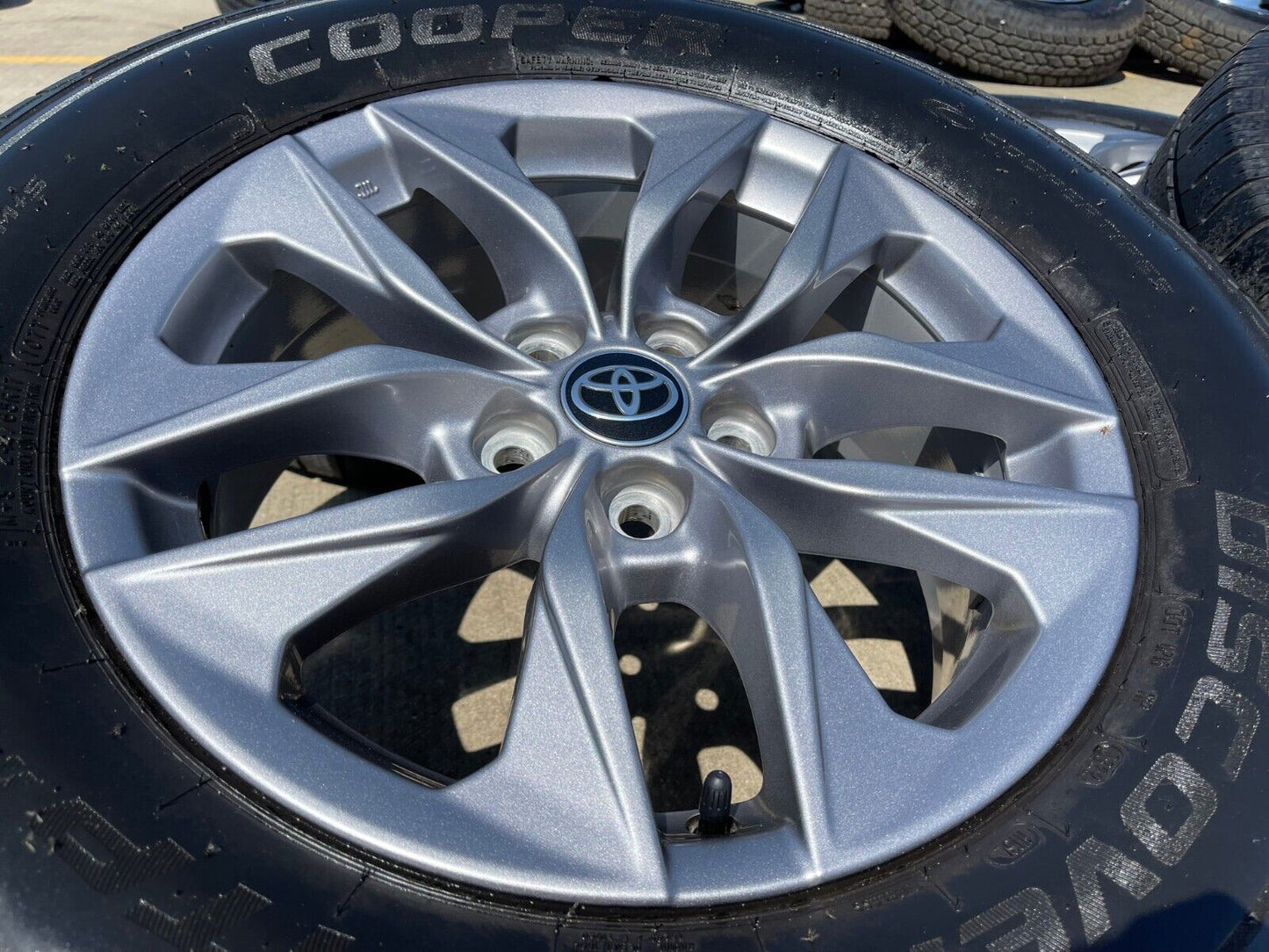 17" Toyota Sienna OEM wheels rims 69143 Rav4 CH-R tires 2021 2022 2023 2024 2025