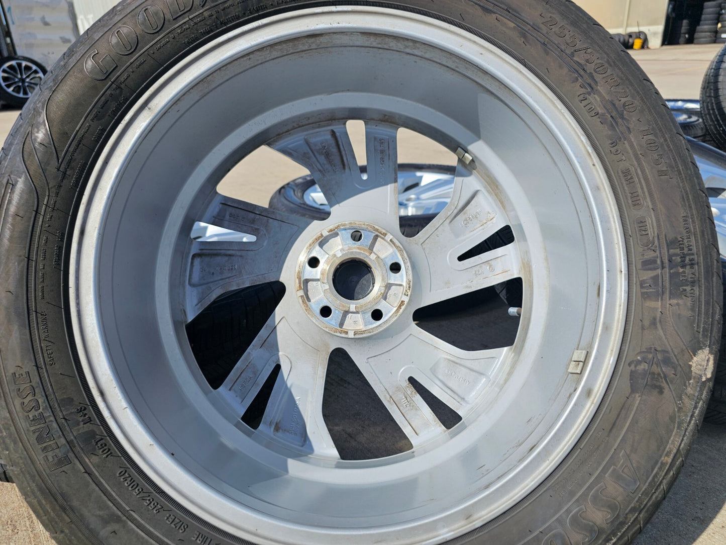 20" VW Atlas OEM wheels rims tires 96855A 70075 Audi Q7 2020 2021 2022 2023 2024