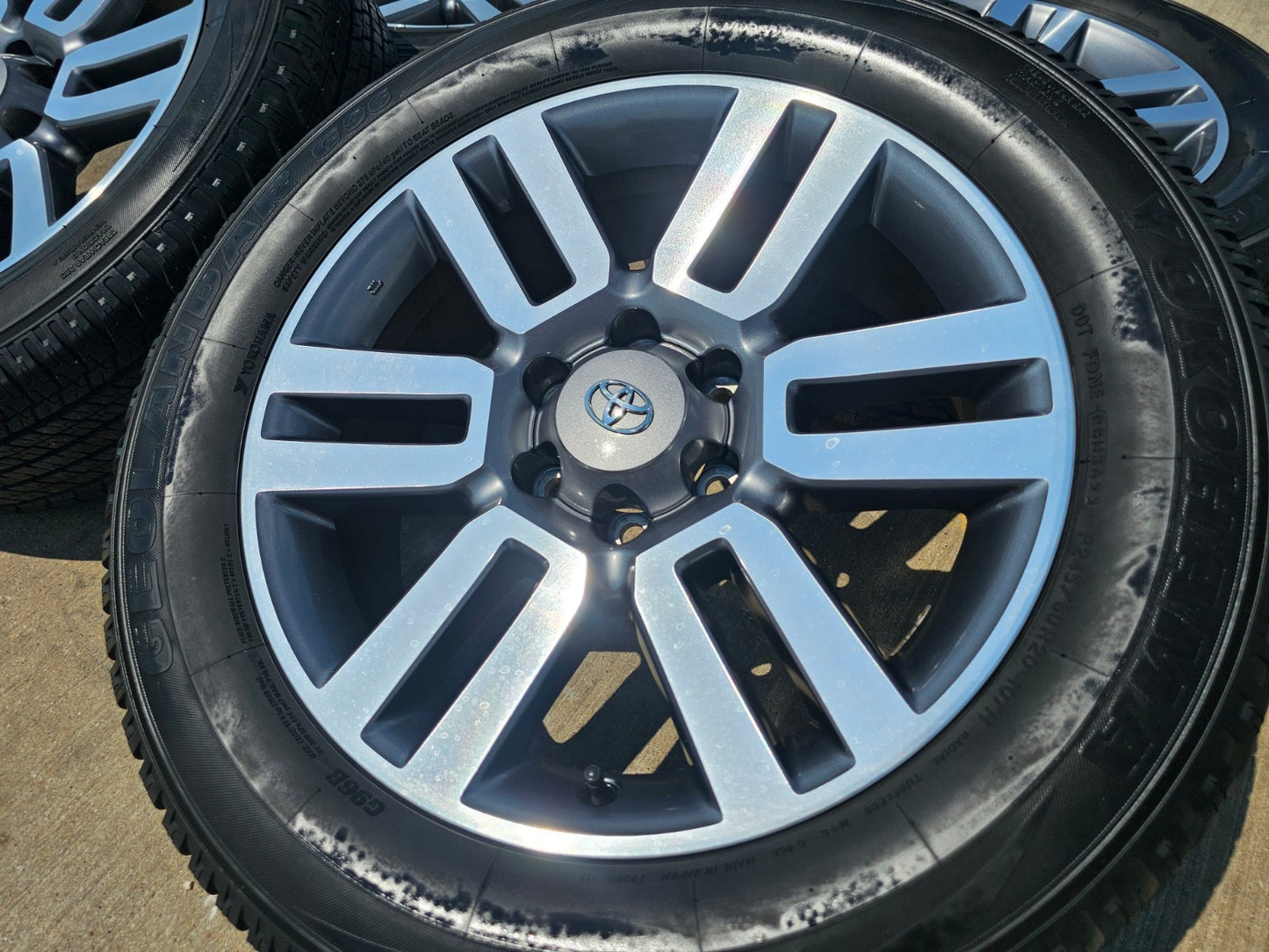 20" Toyota Tacoma 4Runner FJ Cruiser Lexus OEM 69561 wheels rims tires