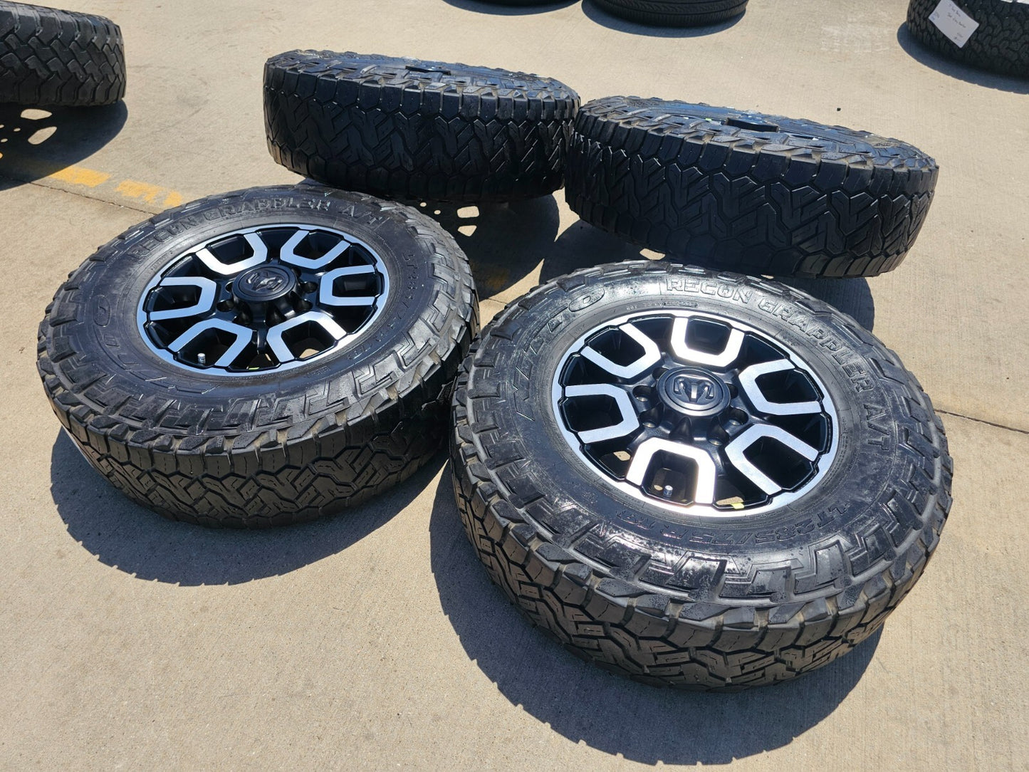18" Ram 2500 3500 LARAMIE OEM wheels rims 2694 tires 35" NITTO