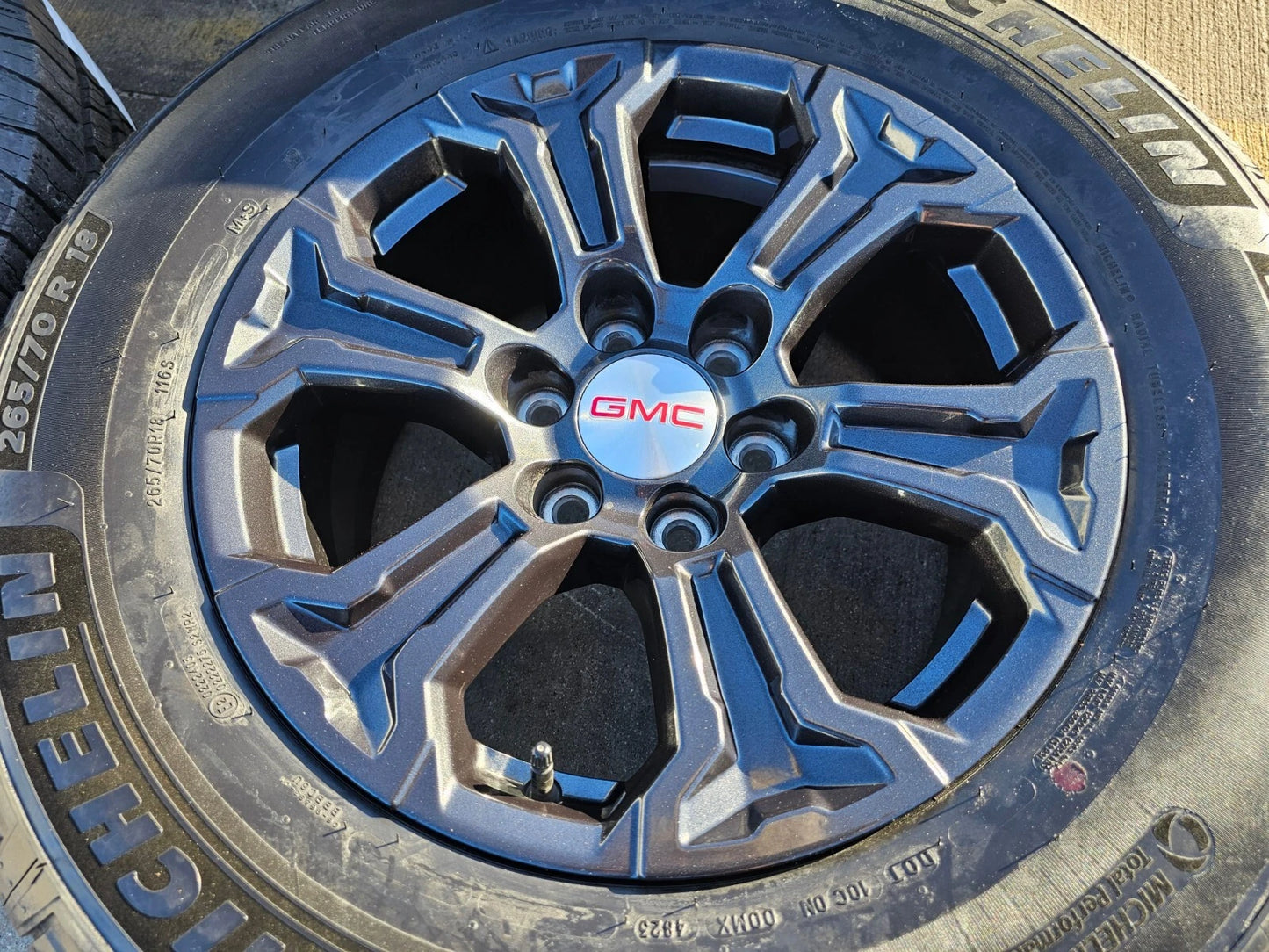 18" GMC Sierra Canyon Chevy Tahoe Colorado OEM 5910 wheels rims 2024 2025 NEW