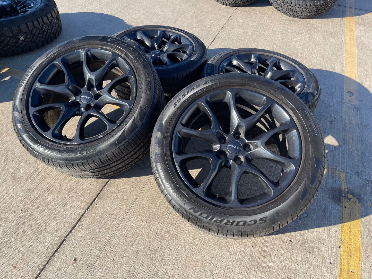 20" Durango Hellcat Jeep Grand Cherokee SRT OEM 2733 wheels rims tires