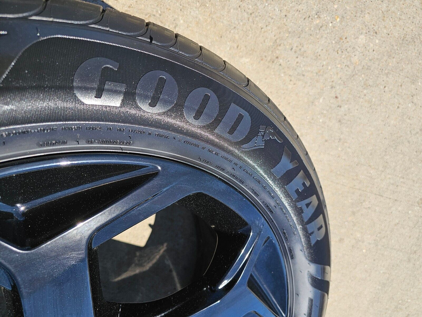 20" Range Land Rover OEM 72310 black wheels rims tires NEW