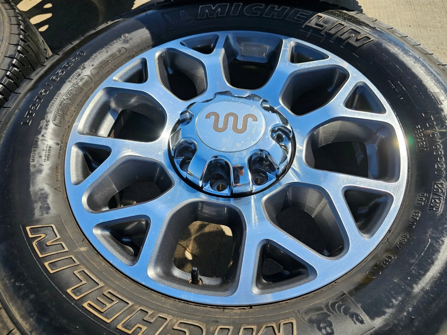 20" Ford F-250 F-350 OEM King Ranch Lariat wheels rims 10292 10293 tires